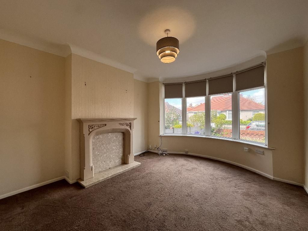 Property photo 2 of 12 Lounge
