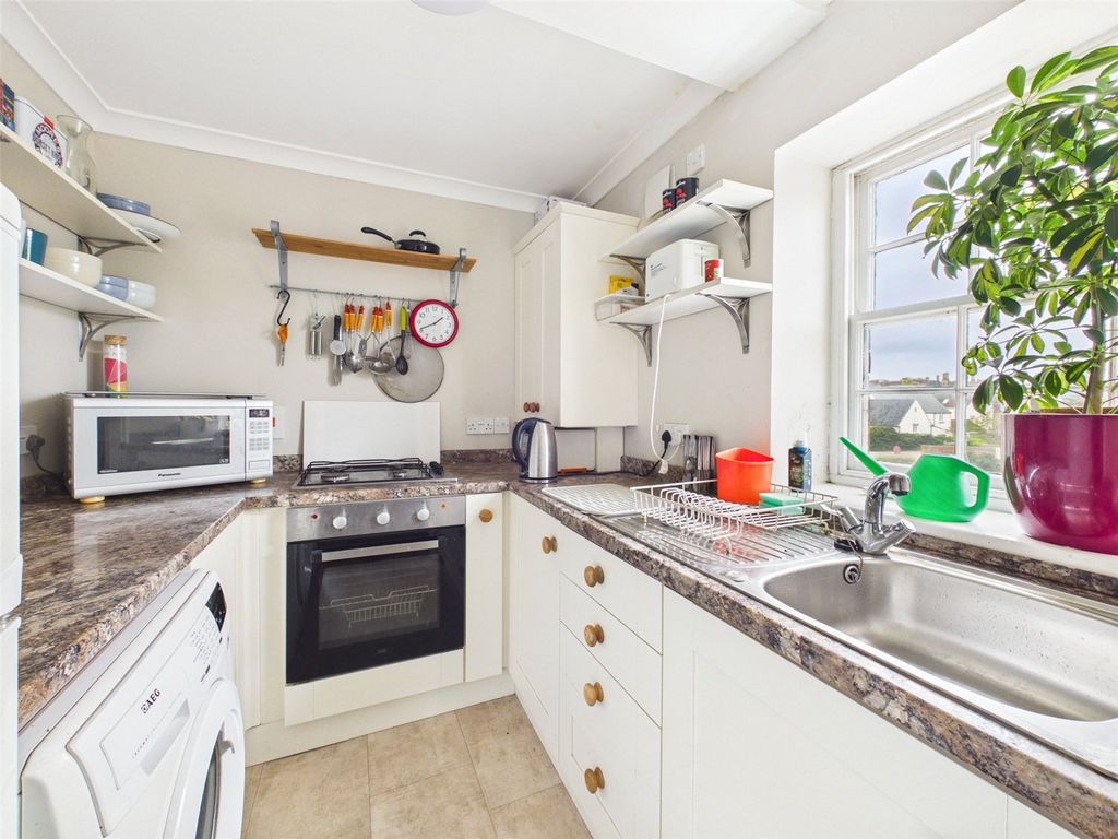 Property photo 2 of 17 Picture No. 06