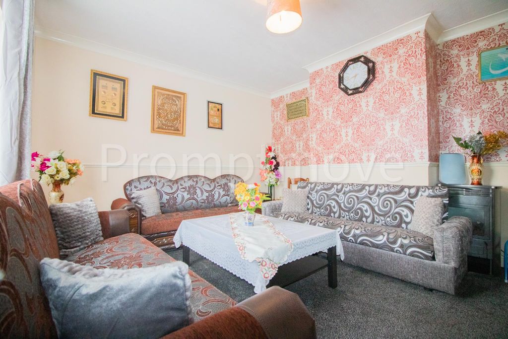 Property photo 2 of 14 Na