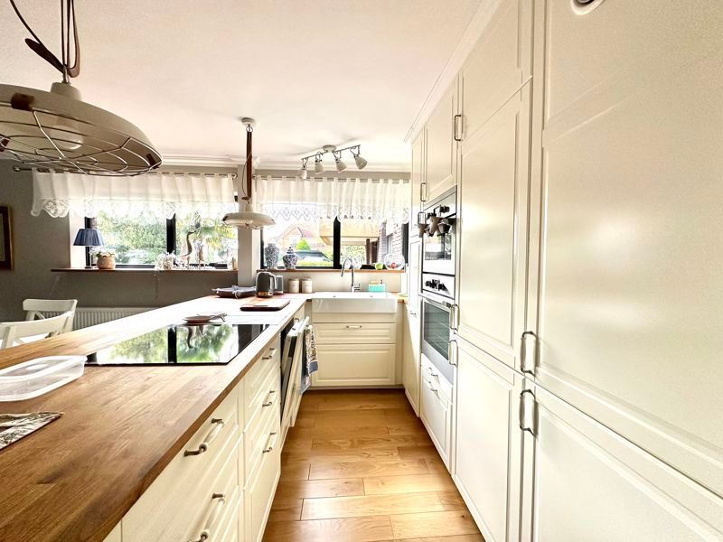 Additional image 13 of 2 bed flat for saleChurch Street, Epsom KT17