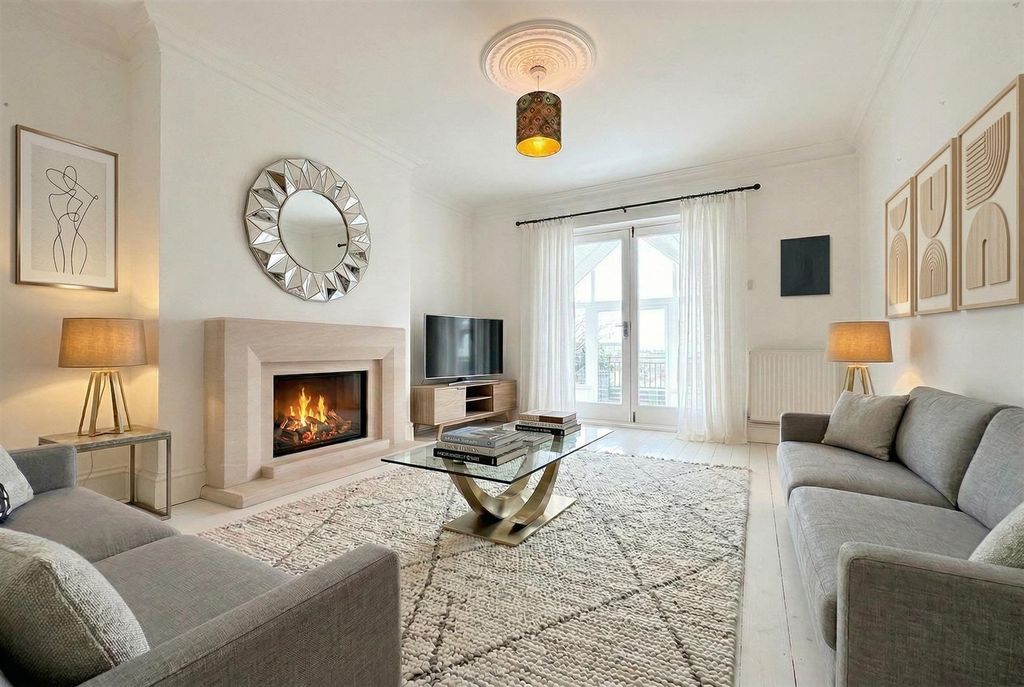 Property photo 3 of 22 Image-3x2-2528x1696 - 2026-03-28T181019.019.Jpg