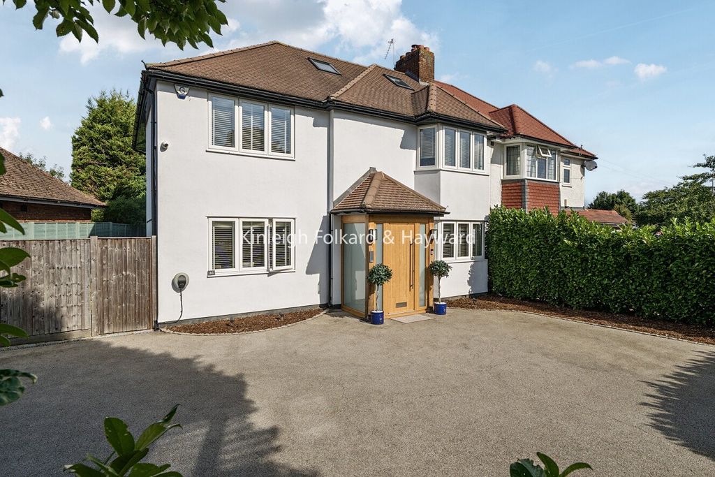 Property photo 2 of 16 Picture No. 04