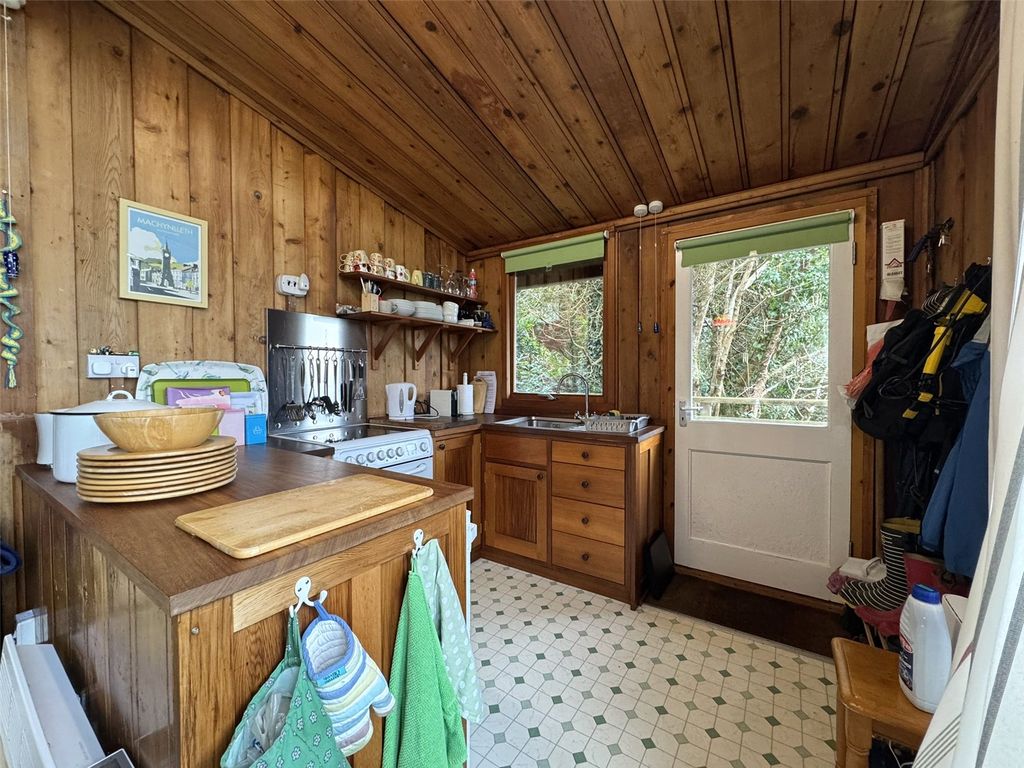 Property photo 2 of 17 Picture No. 04
