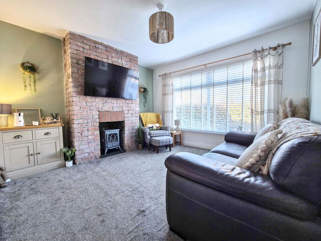 Property photo 2 of 30