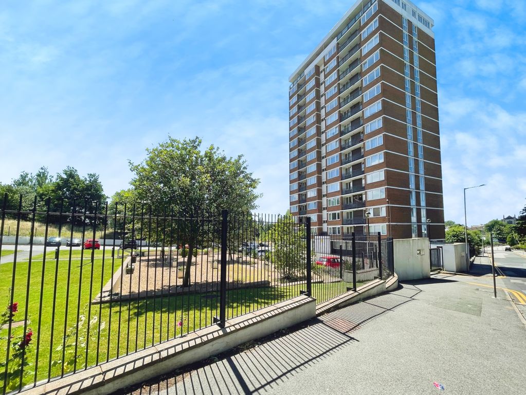 Property photo 1 of 15 13
