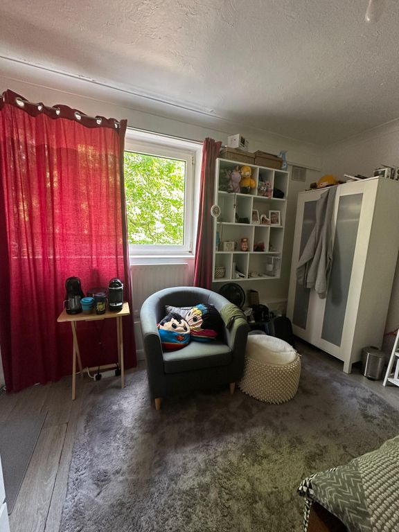 Property photo 3 of 5
