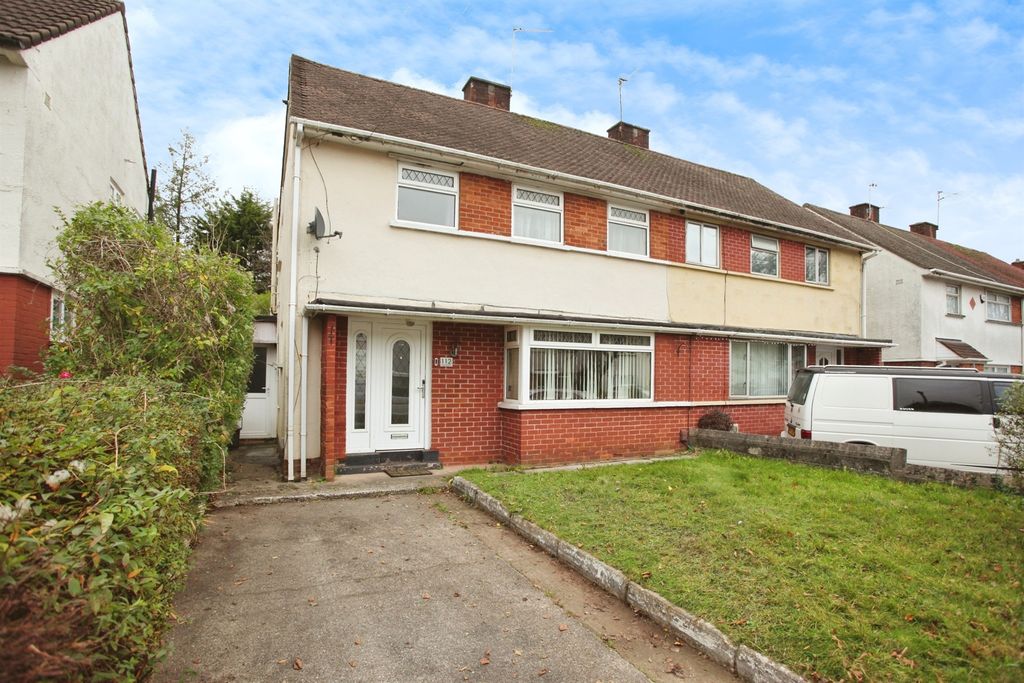 Property photo 2 of 18