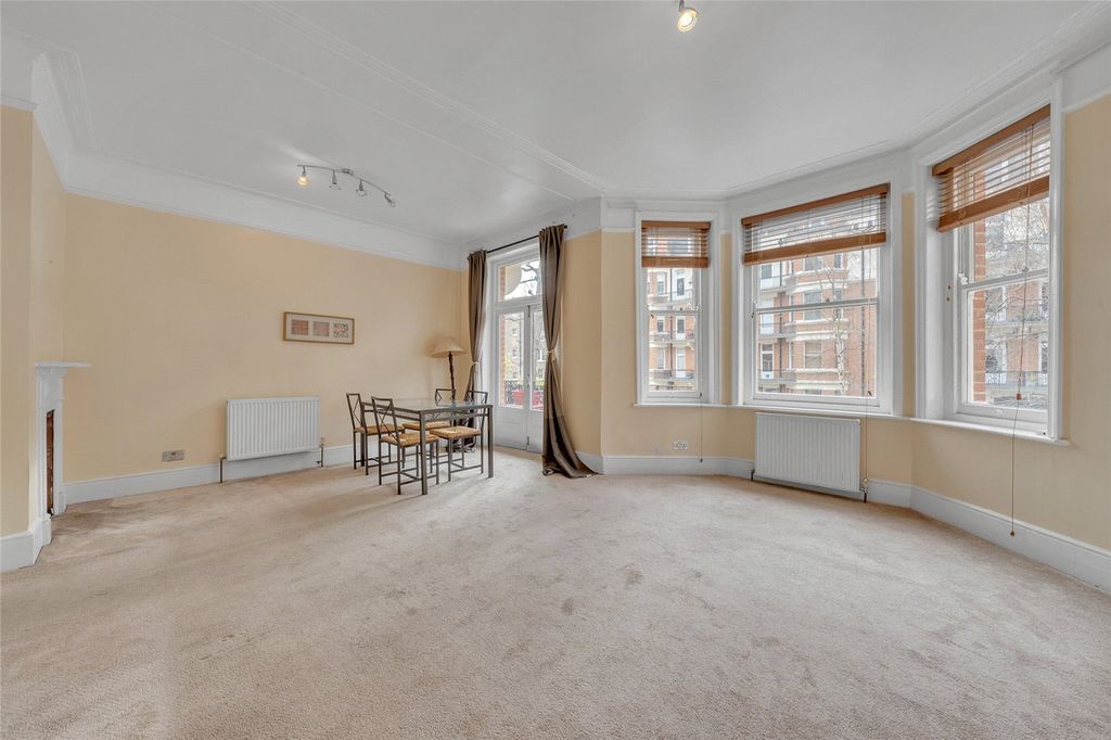 Property photo 1 of 16 Picture No. 10
