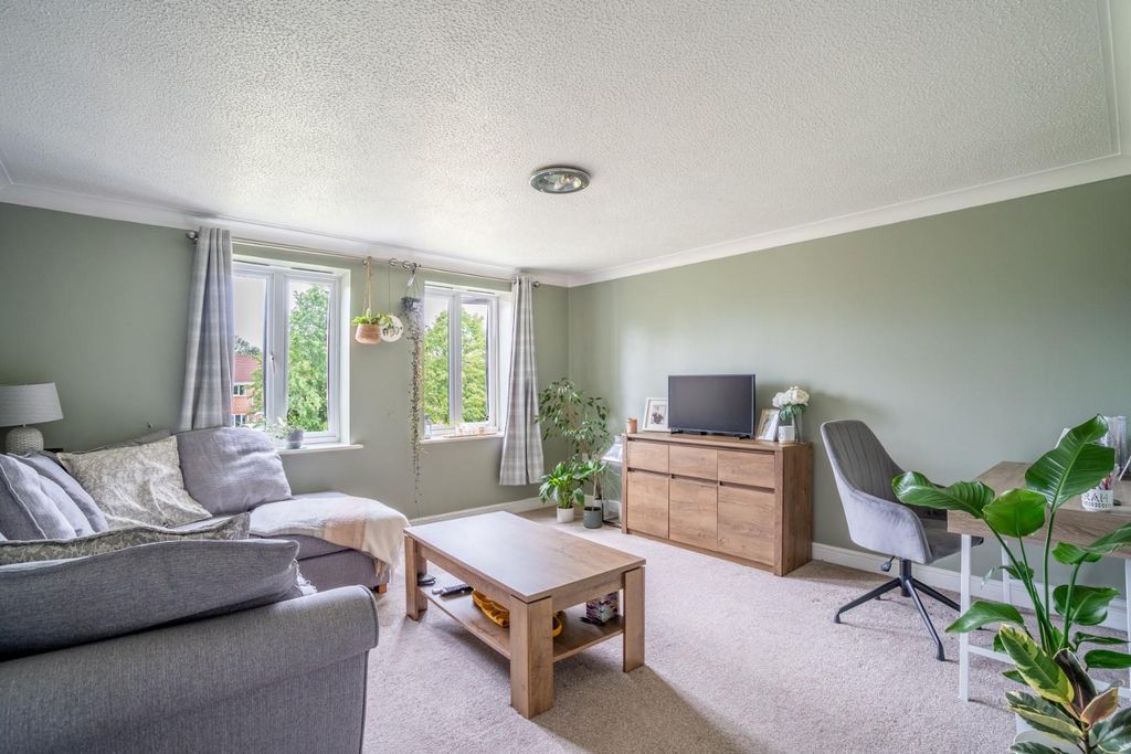 Property photo 2 of 11 Eh-8.Jpg