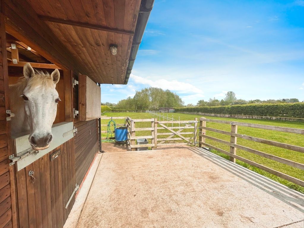Property photo 2 of 38 Stables