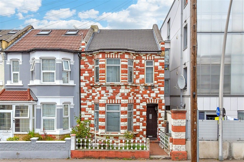 Property photo 1 of 10 External