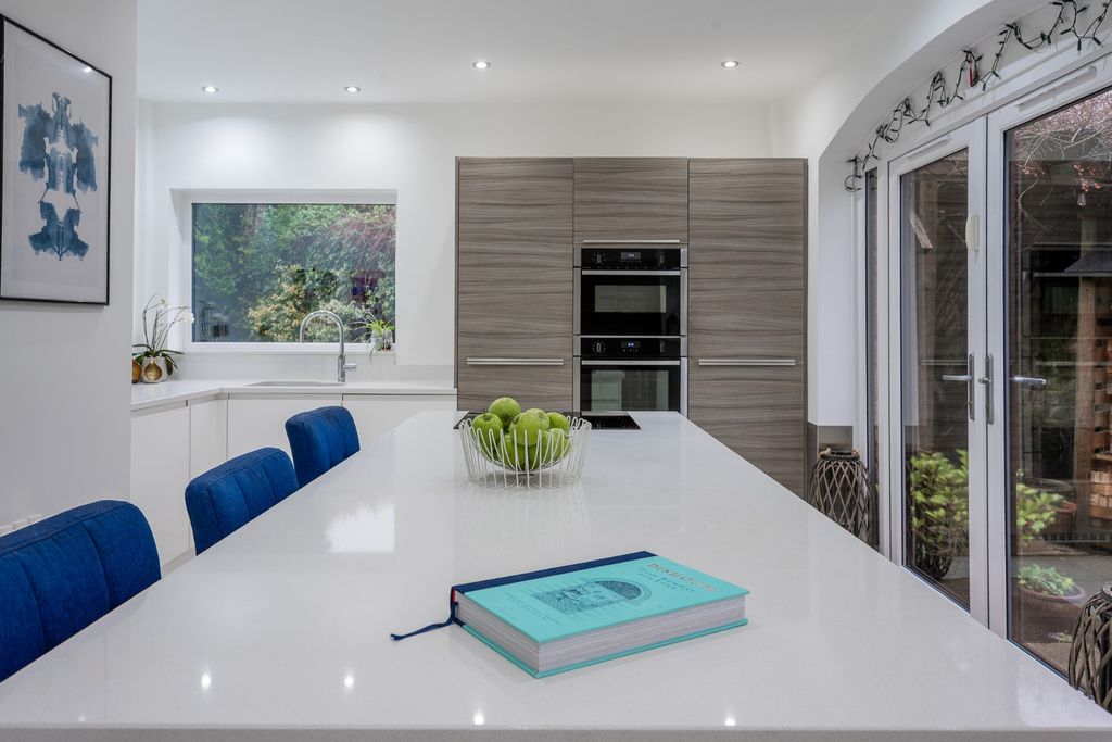 Property photo 3 of 48 4665214