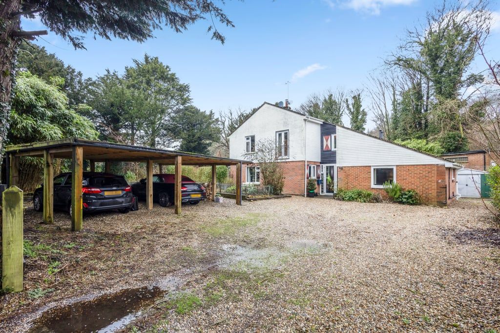 Property photo 1 of 31