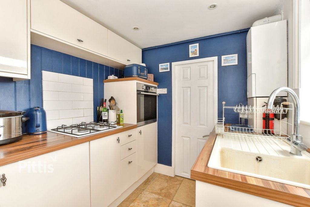 Property photo 2 of 11 84Fb69A2-901H1Jvv