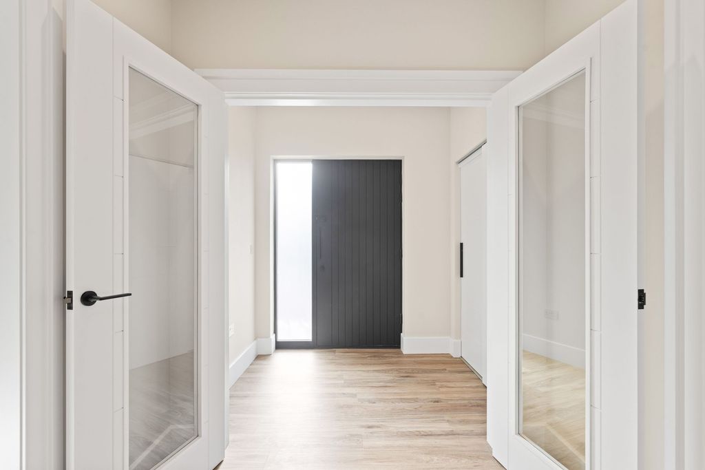 Property photo 2 of 49 Porch