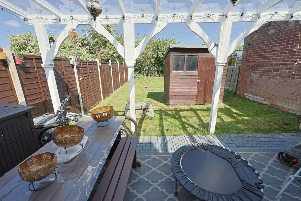 Property photo 3 of 16 4434632
