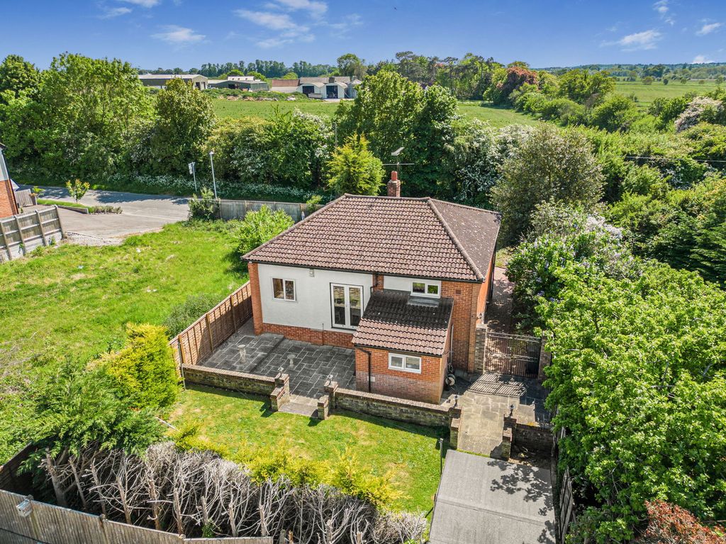 Property photo 2 of 24