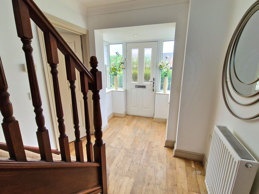 Property photo 3 of 25