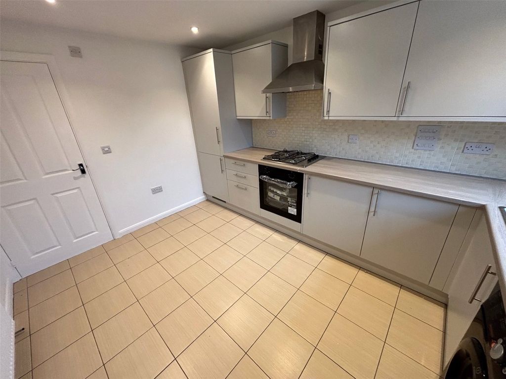 Property photo 2 of 11 Picture No. 09