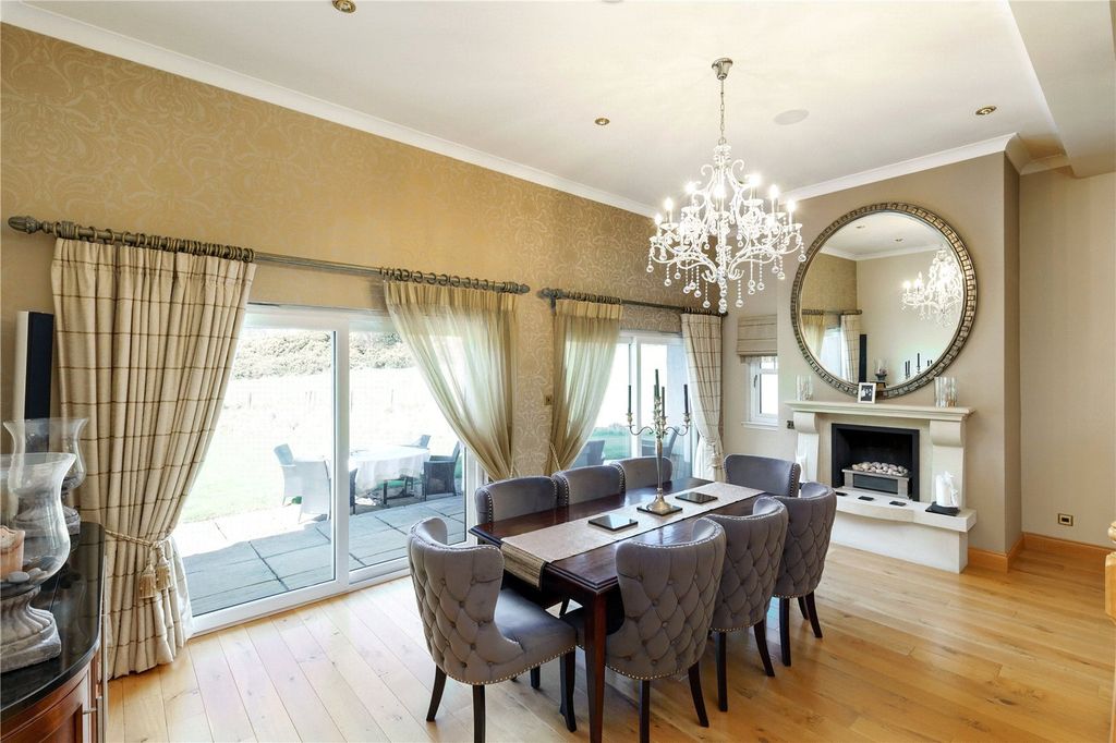 Additional image 5 of 4 bed detached house for saleOakwood, 4 The Avenue, West Glen Road, Kilmacolm PA13