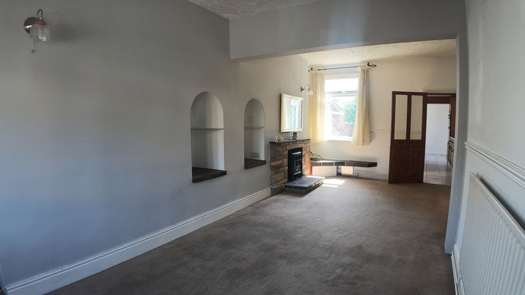 Property photo 2 of 12 Gallery