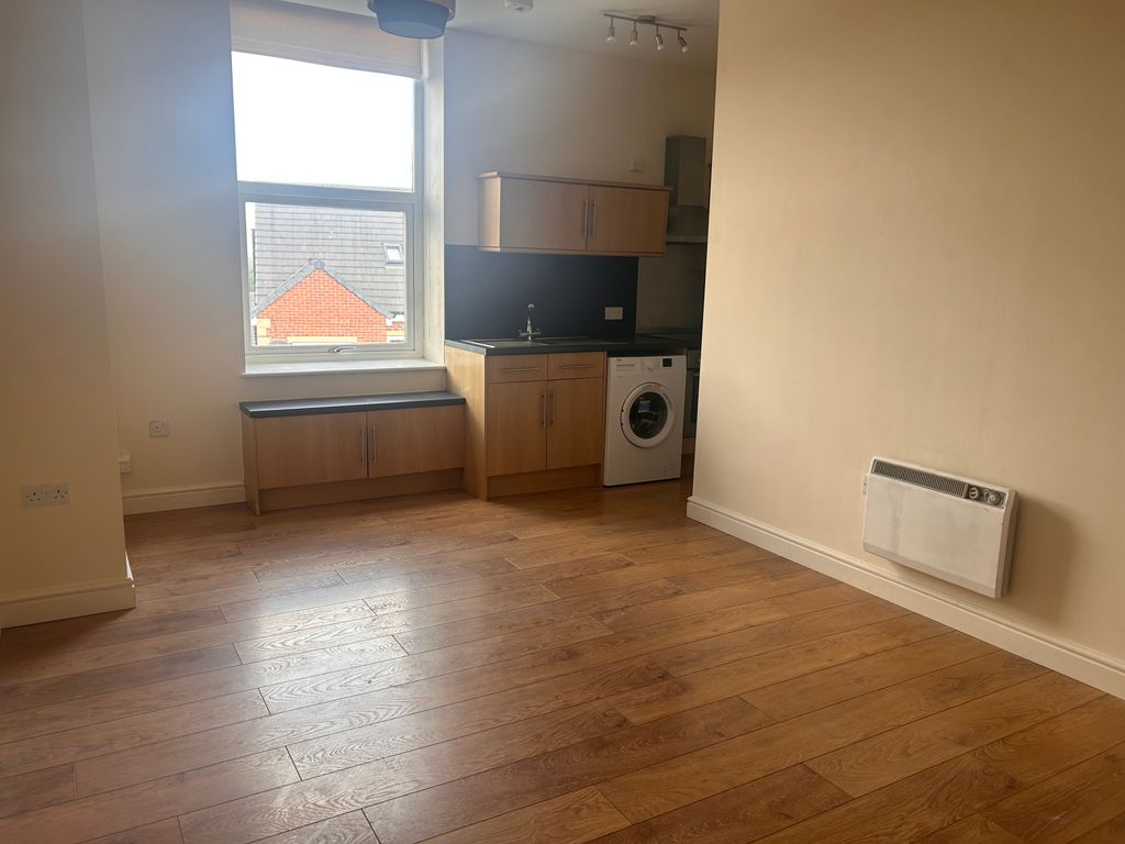 Property photo 2 of 6