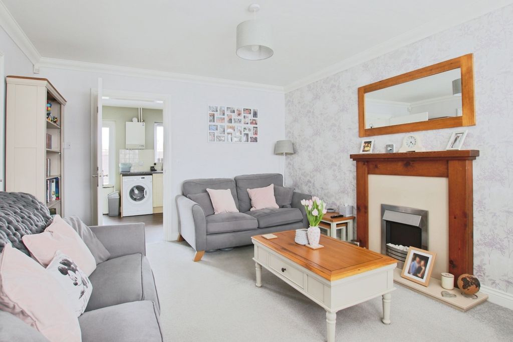 Property photo 2 of 15 5017364