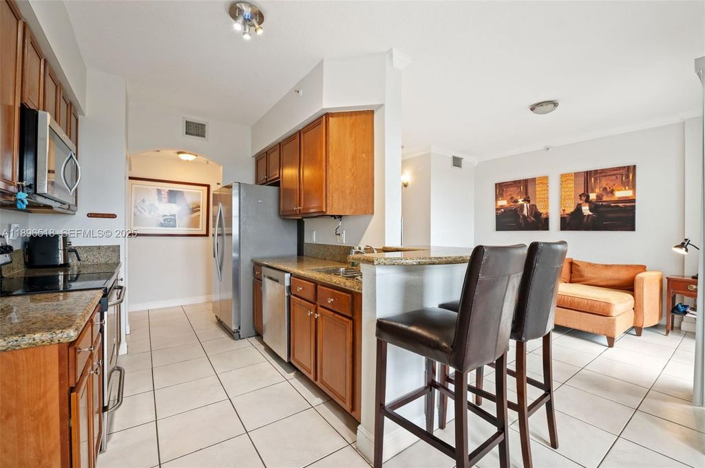 Property photo 1 of 39