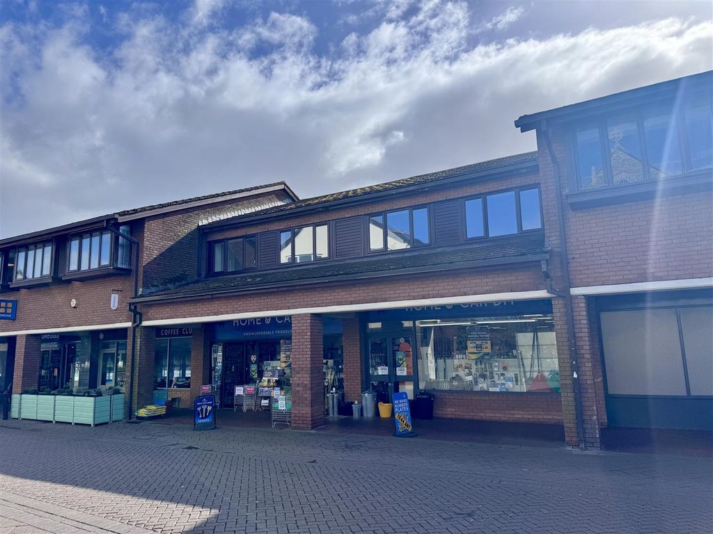 Property photo 1 of 7 Front External View