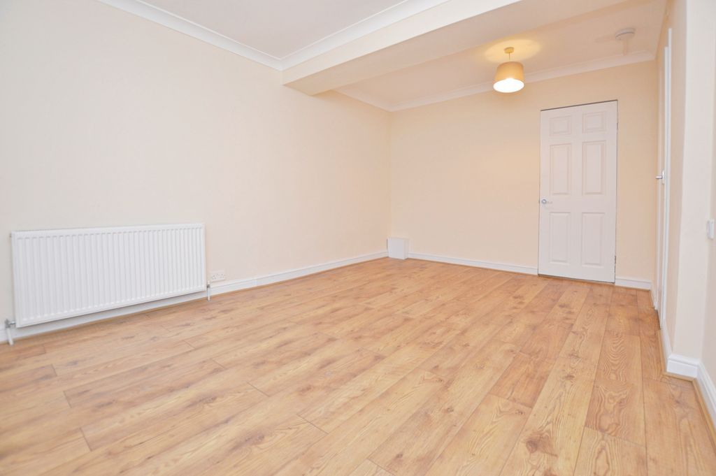 Property photo 3 of 13 1Eeeca7E-Img_1907_1_Original