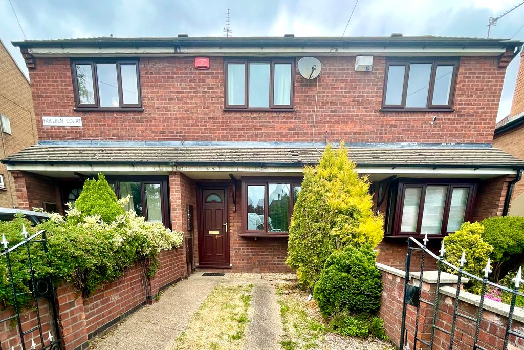 Property photo 2 of 8