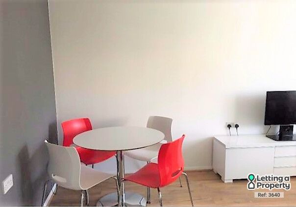 Property photo 3 of 5