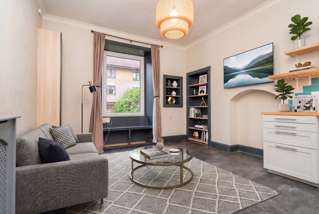 Property photo 2 of 16 4954662
