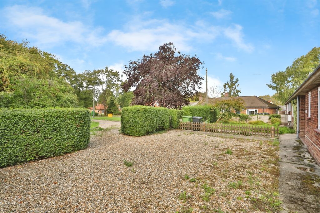 Property photo 2 of 16