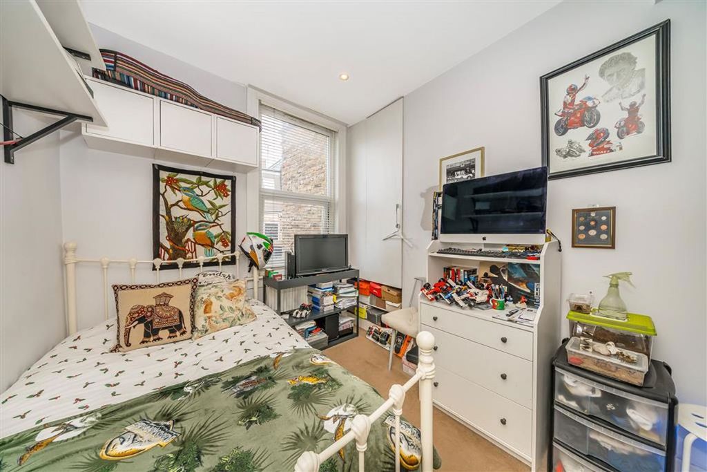 Property photo 3 of 4