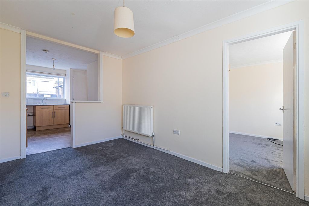 Property photo 2 of 17 76-6.Jpg