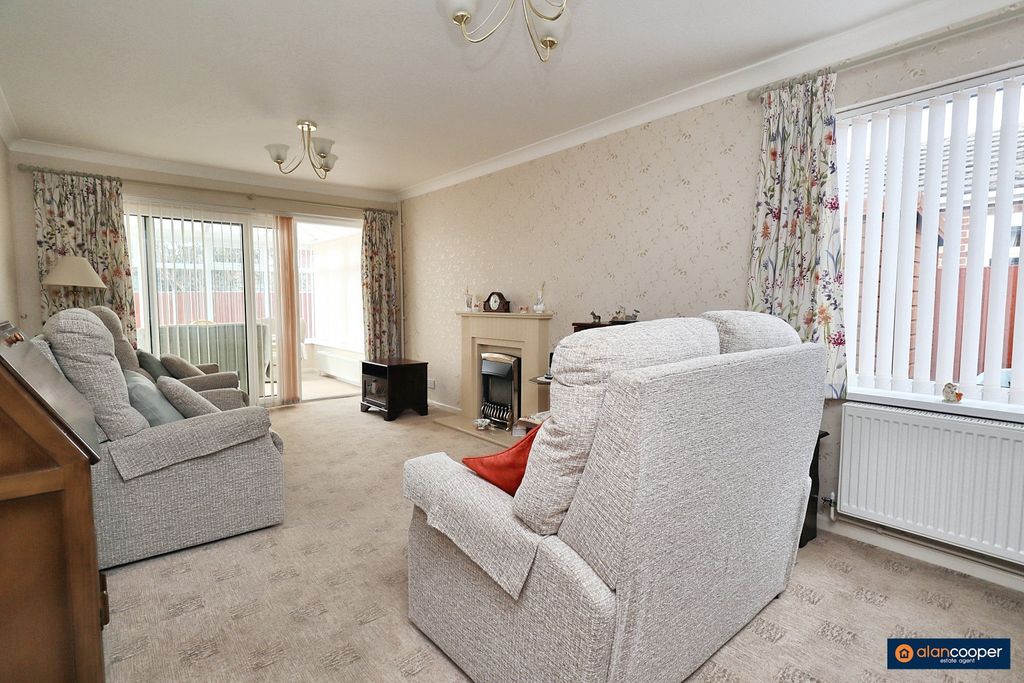 Property photo 2 of 25 4471166