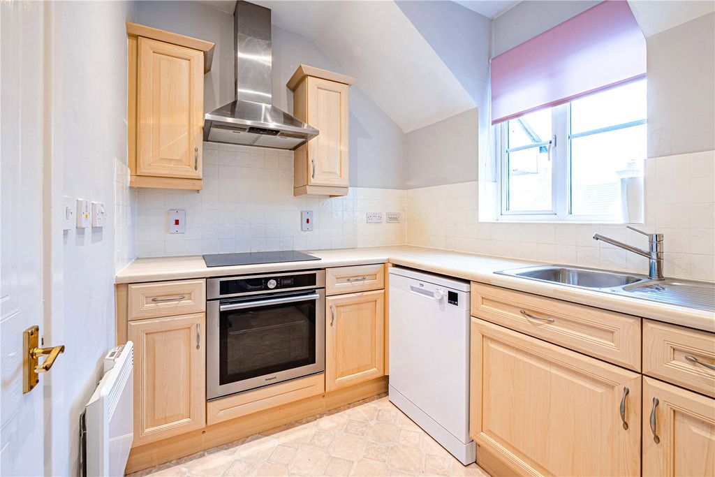 Property photo 3 of 12 Picture No. 23