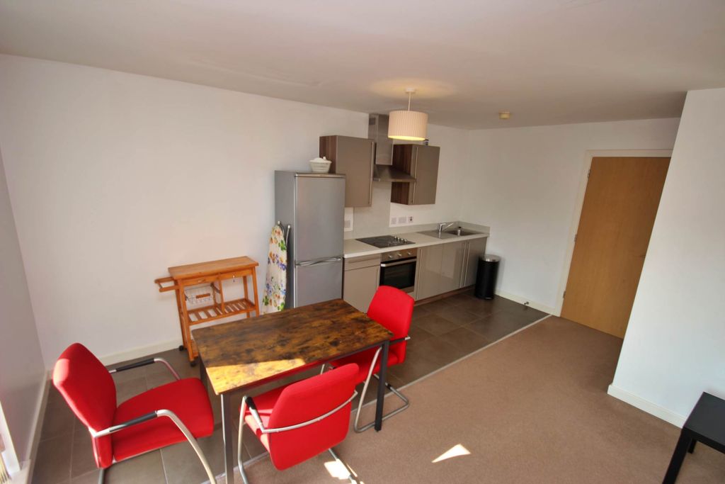 Property photo 2 of 6