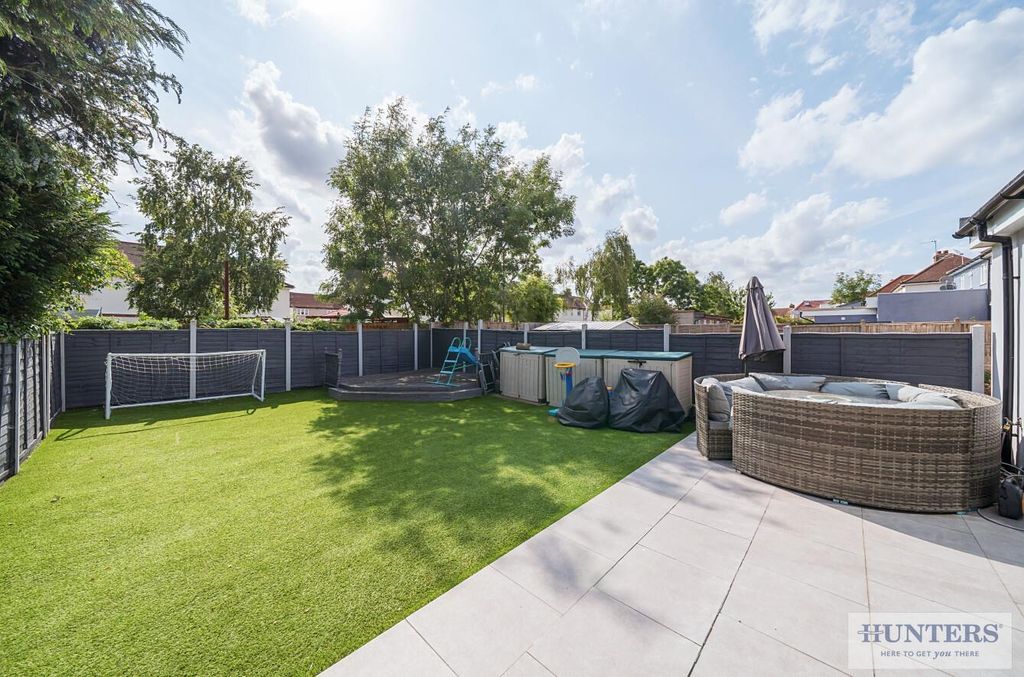 Property photo 3 of 21 Rear Garden