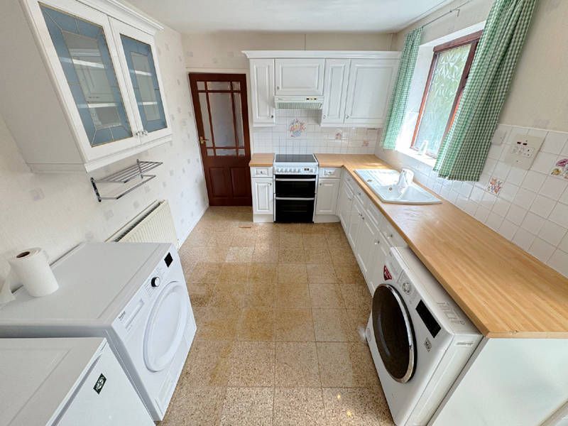 Property photo 2 of 24 Kitchen