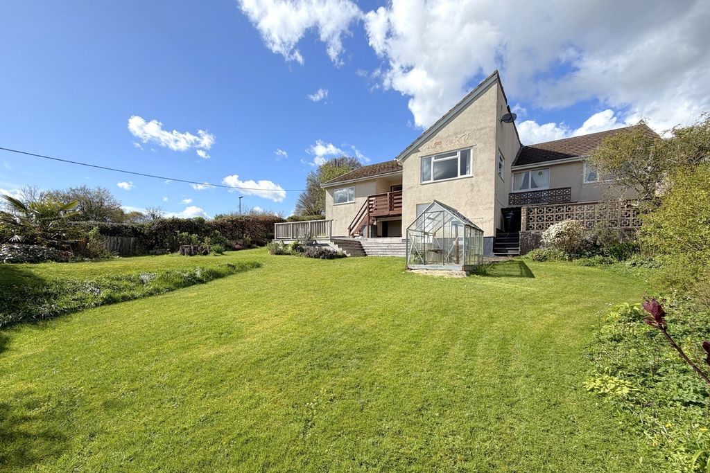 Property photo 1 of 23