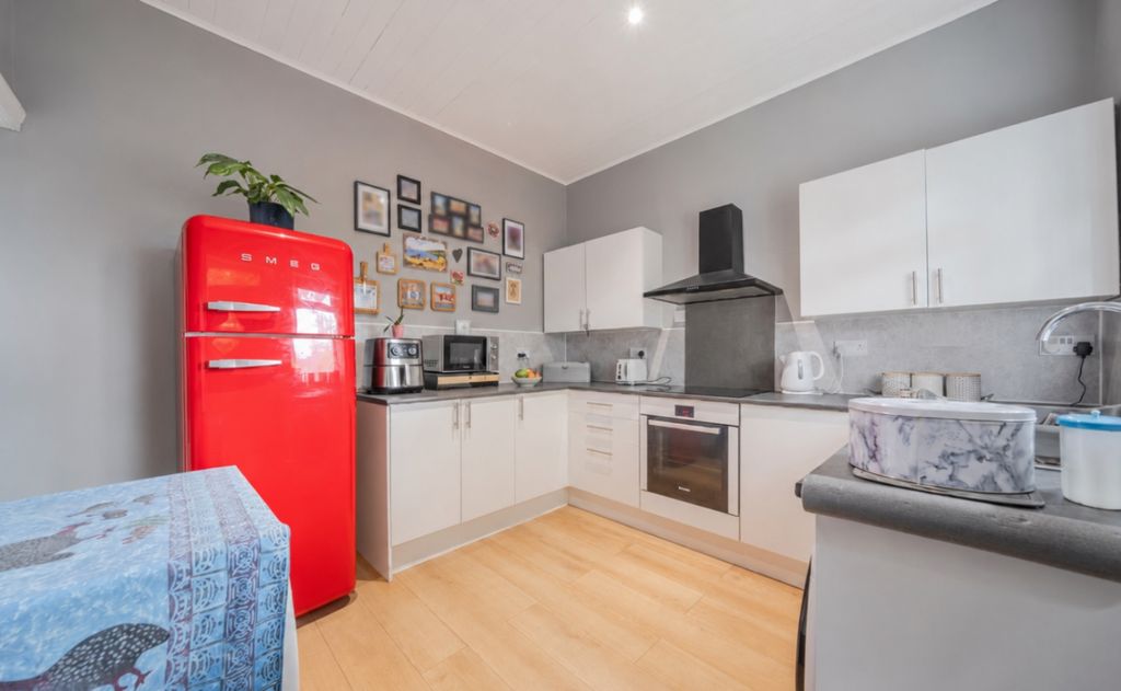 Property photo 3 of 11 Kitchen Diner Ps