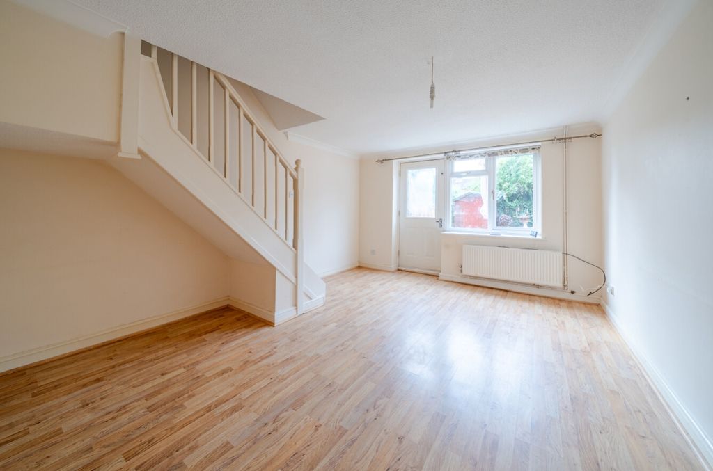 Property photo 3 of 22 1471171-6-6A1Fecc6081F3