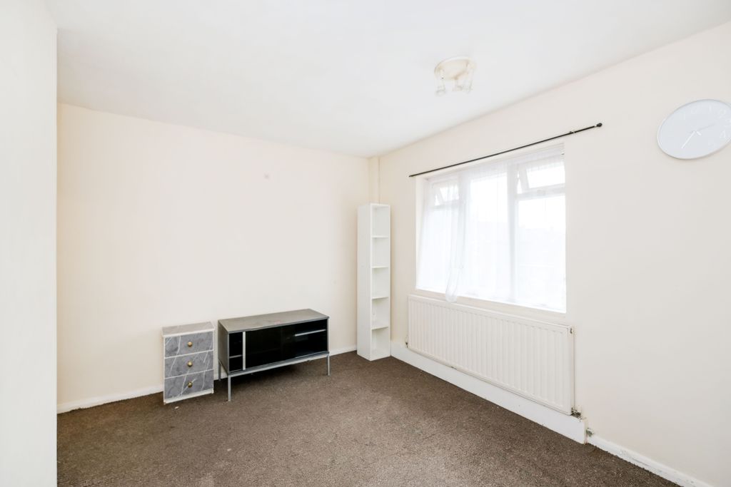 Property photo 3 of 15 Bedroom