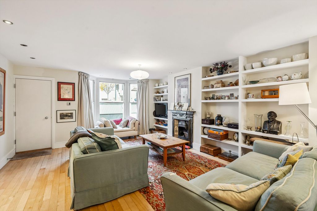 Property photo 2 of 22 Image