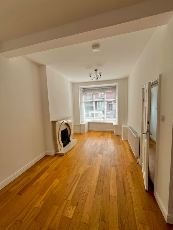 Property photo 2 of 10 Image