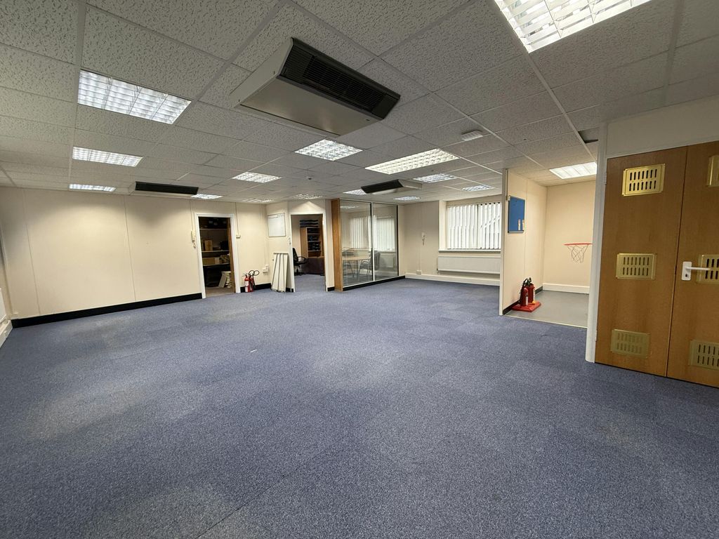 Property photo 2 of 17 Img_5246.Jpg