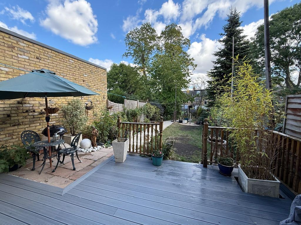 Property photo 1 of 9 5 Bed Terraced House To Rent Hither Green Lane, London Se13