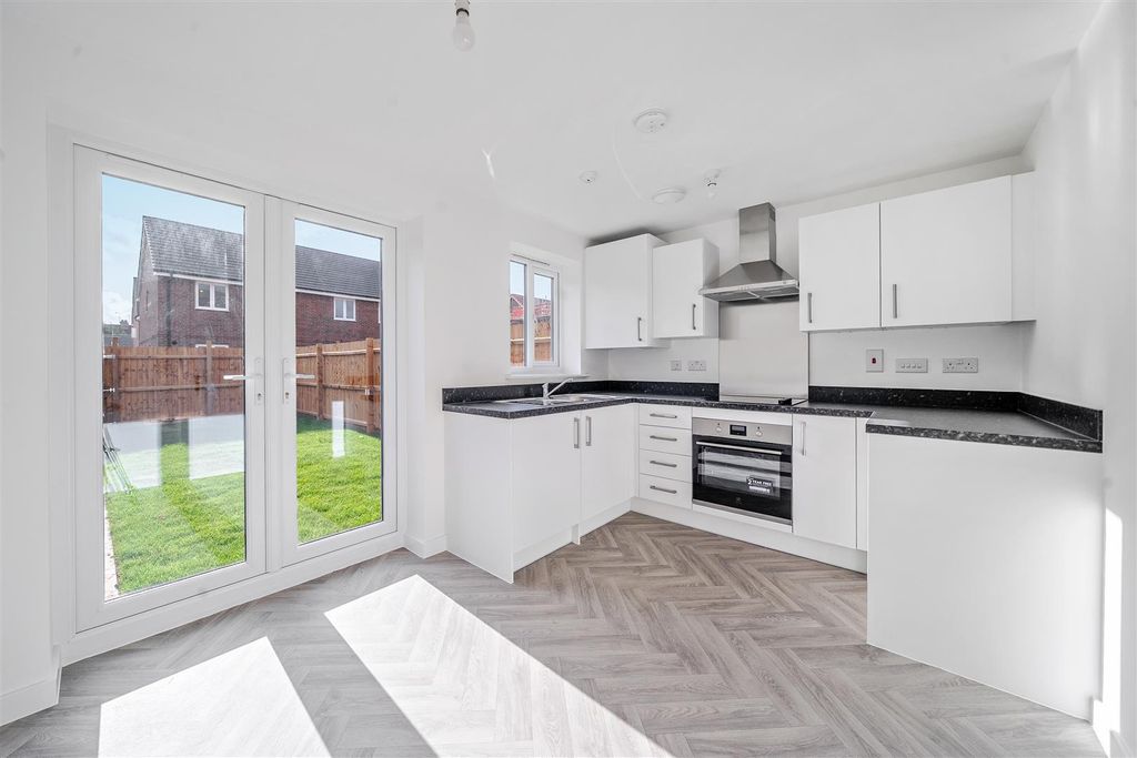 Property photo 1 of 10 1373870-7-68Ff69739Cfe9.Jpg